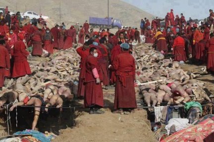 Budhist Terror against Muslims in Burma-2